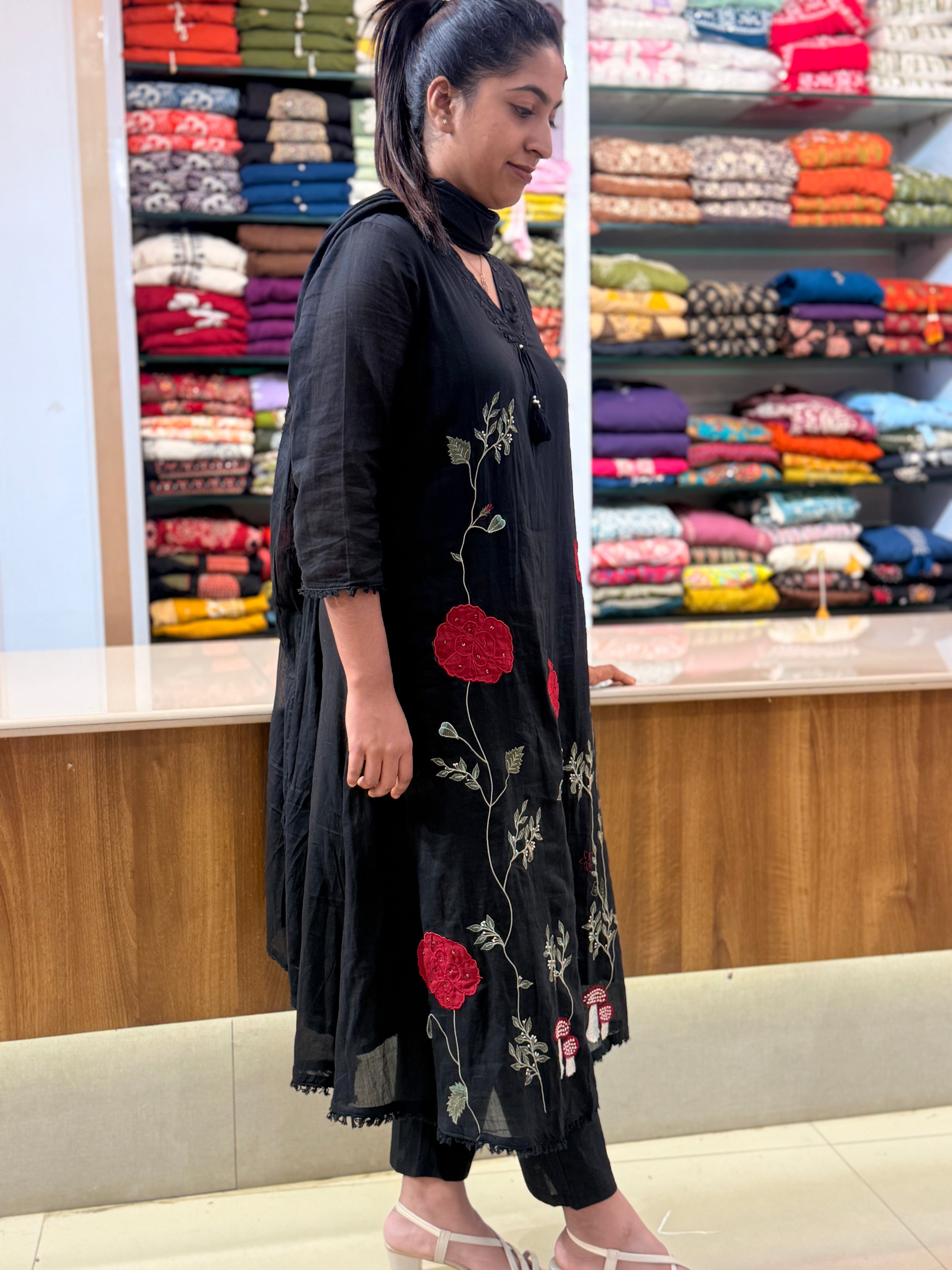PRODUCT CODE : 4000 | MUL COTTON 3-PIECE  SALWAR SET